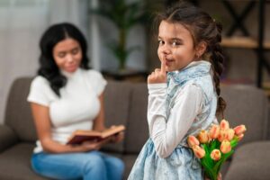 Child psychologist in Miami offering emotional support to children