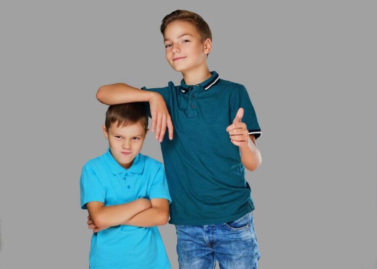 Cómo manejar los celos entre hermanos